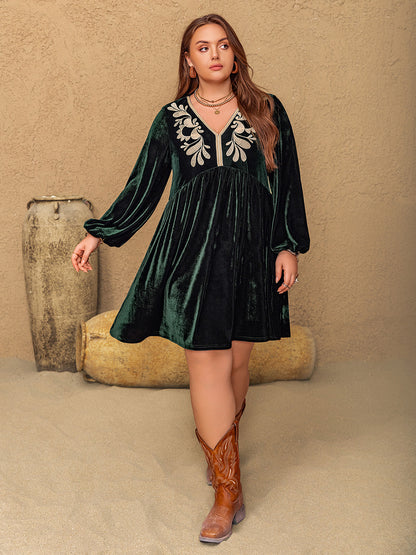 Plus Scarlett Embroidered Dress